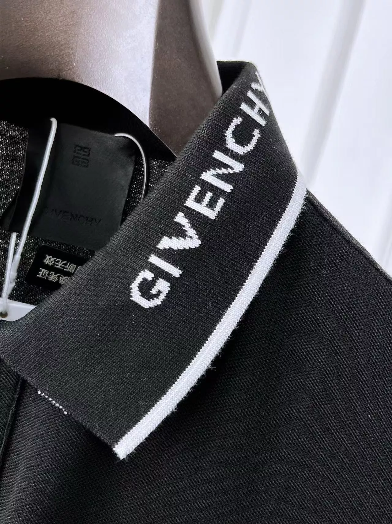 Elegant 6042 Givenchy T-Shirts Short Sleeved For Men