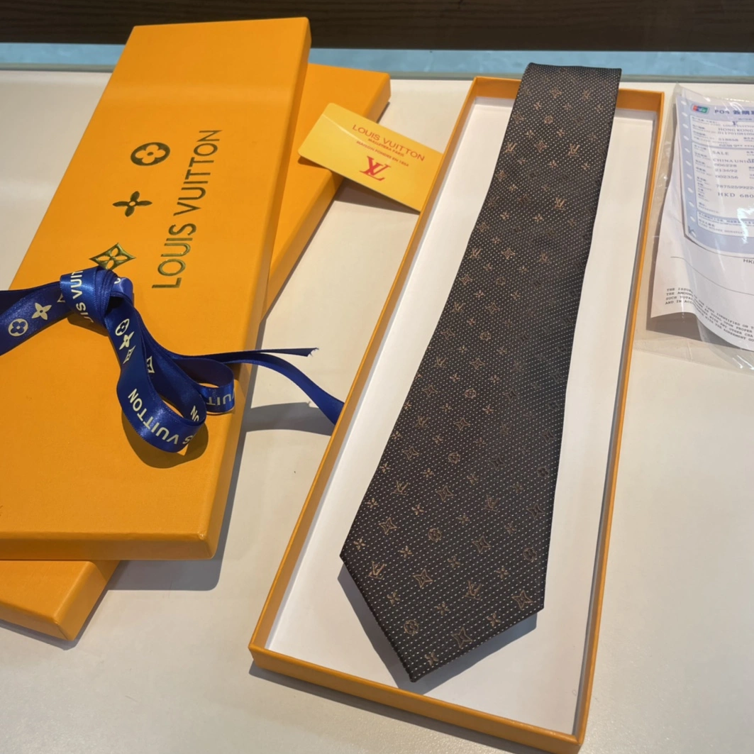 Elegant 6042 Louis Vuitton LV Necktie For Men