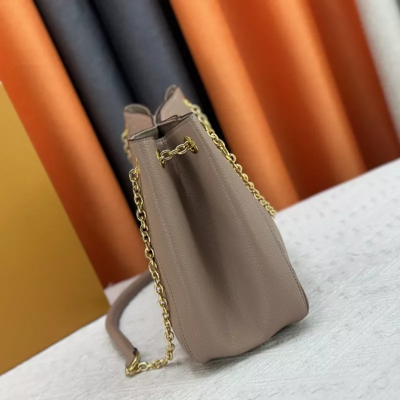 Elegant 6056 Louis Vuitton AAA Quality Shoulder Bags For Women