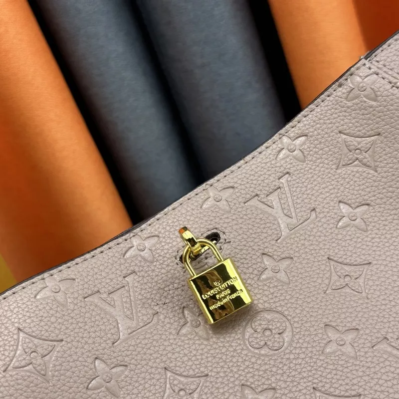 Elegant 6056 Louis Vuitton AAA Quality Shoulder Bags For Women