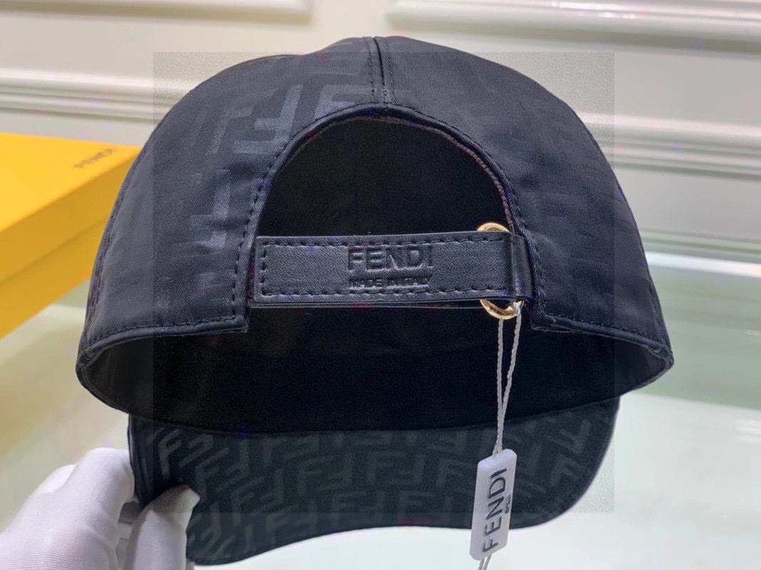 Elegant 6205 Fendi Caps