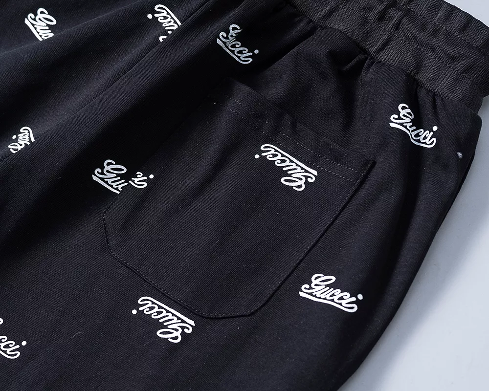 Elegant 631 Gucci Pants For Men