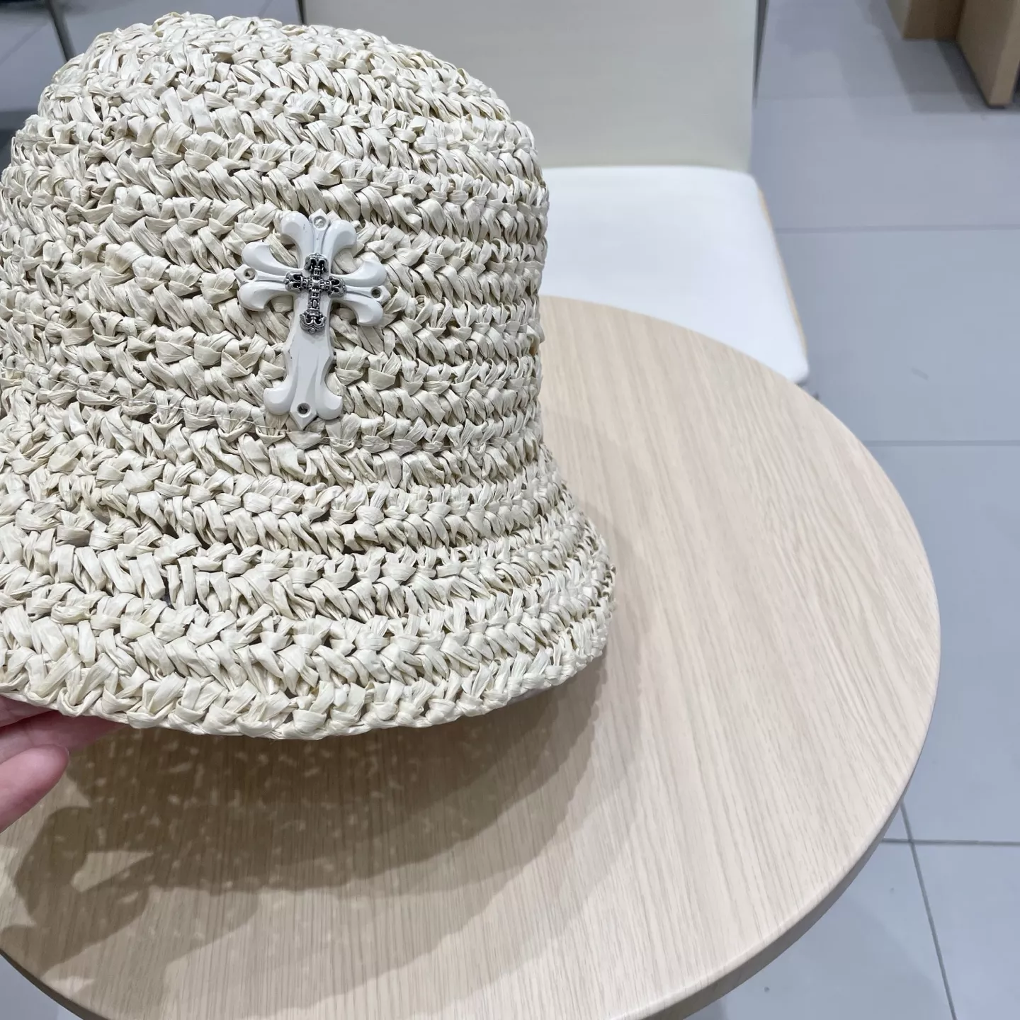 Elegant 6500 Chrome Hearts Caps