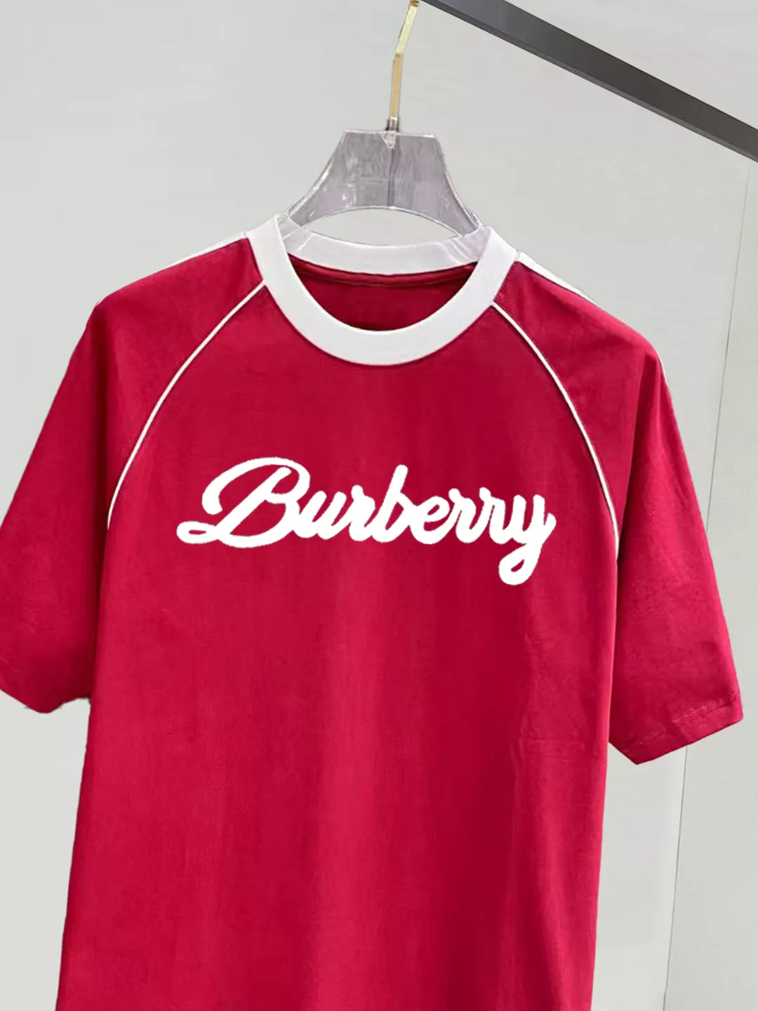 Elegant 6895 Burberry T-Shirts Short Sleeved For Men