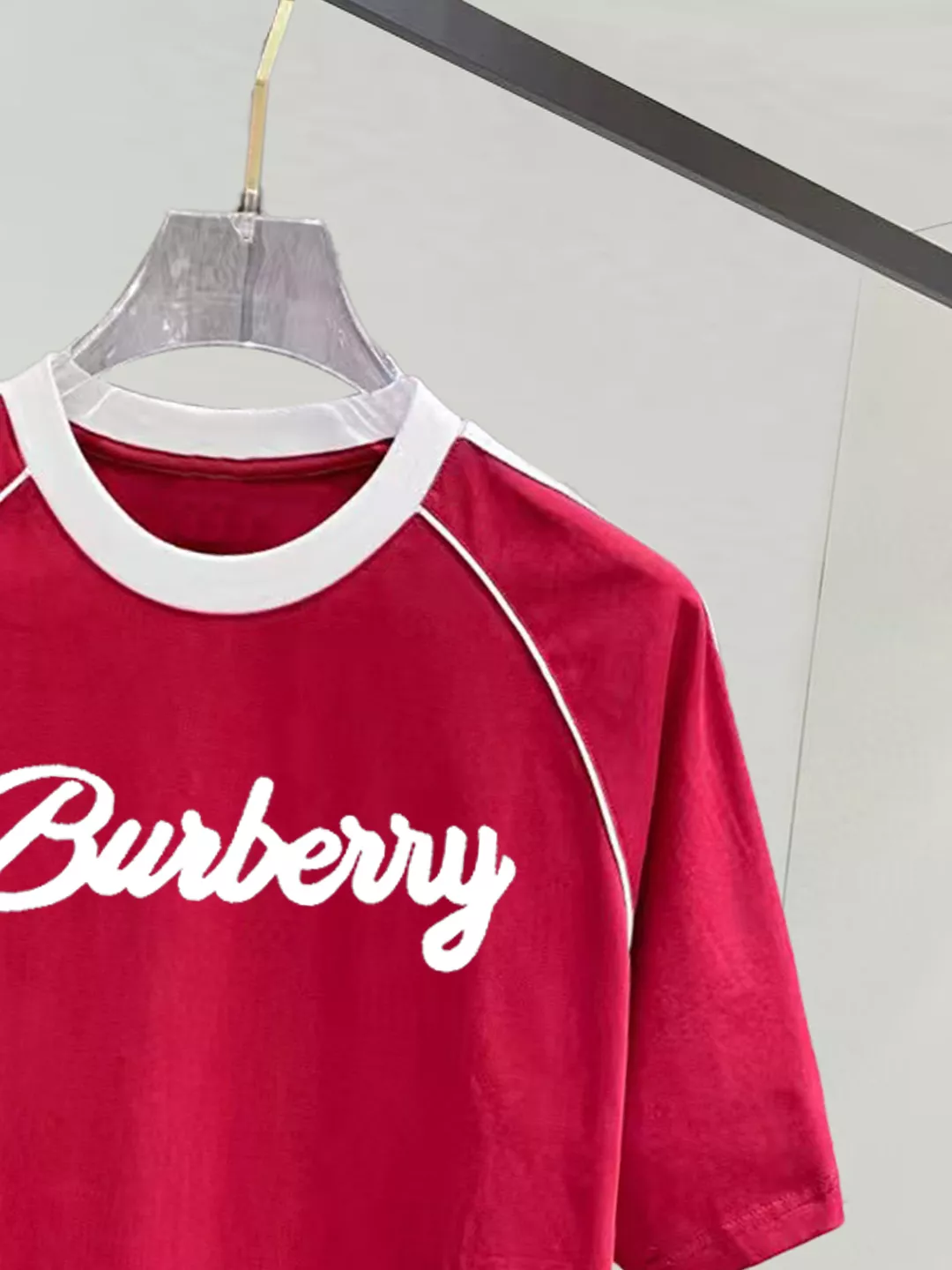 Elegant 6895 Burberry T-Shirts Short Sleeved For Men
