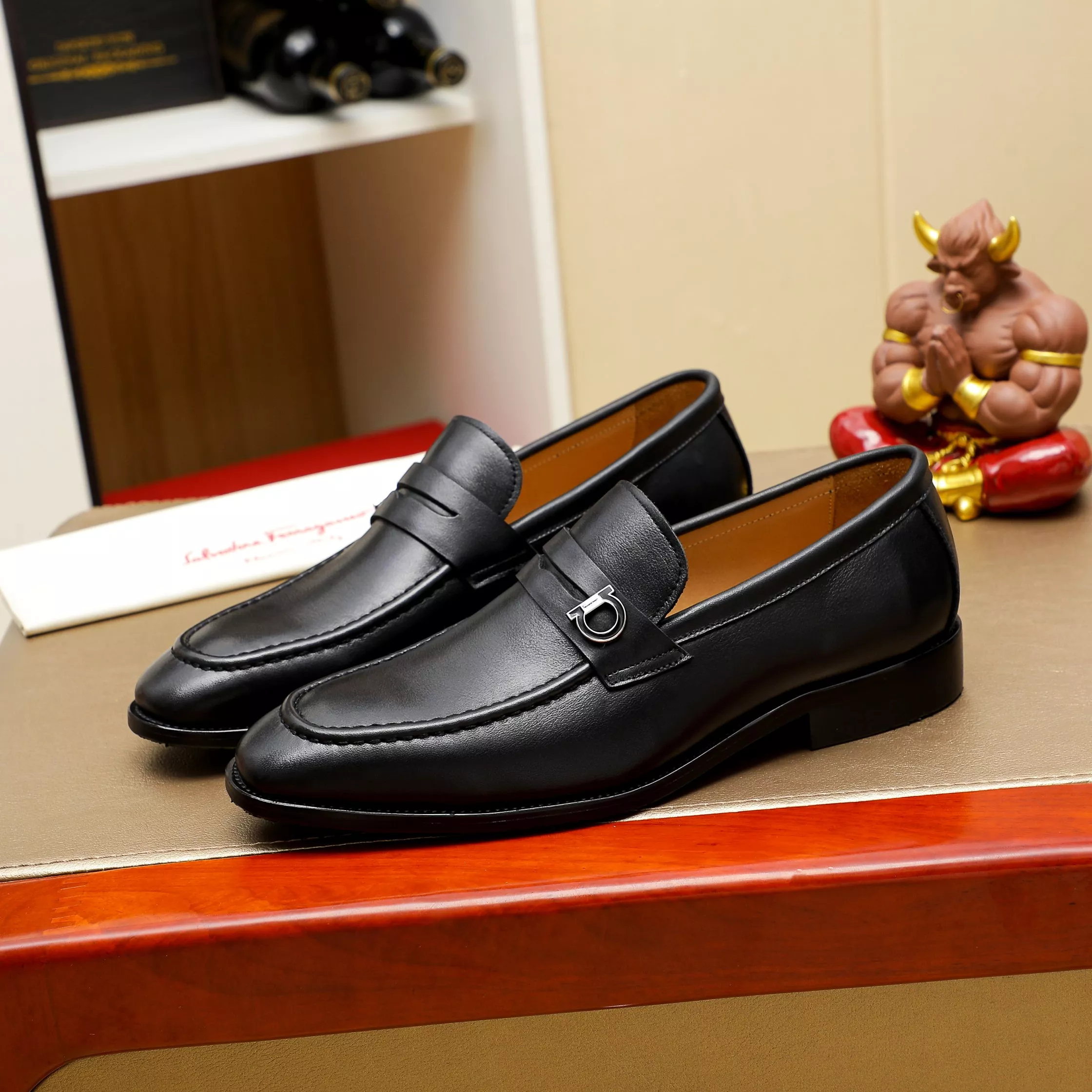 Elegant 7223 Salvatore Ferragamo Leather Shoes For Men