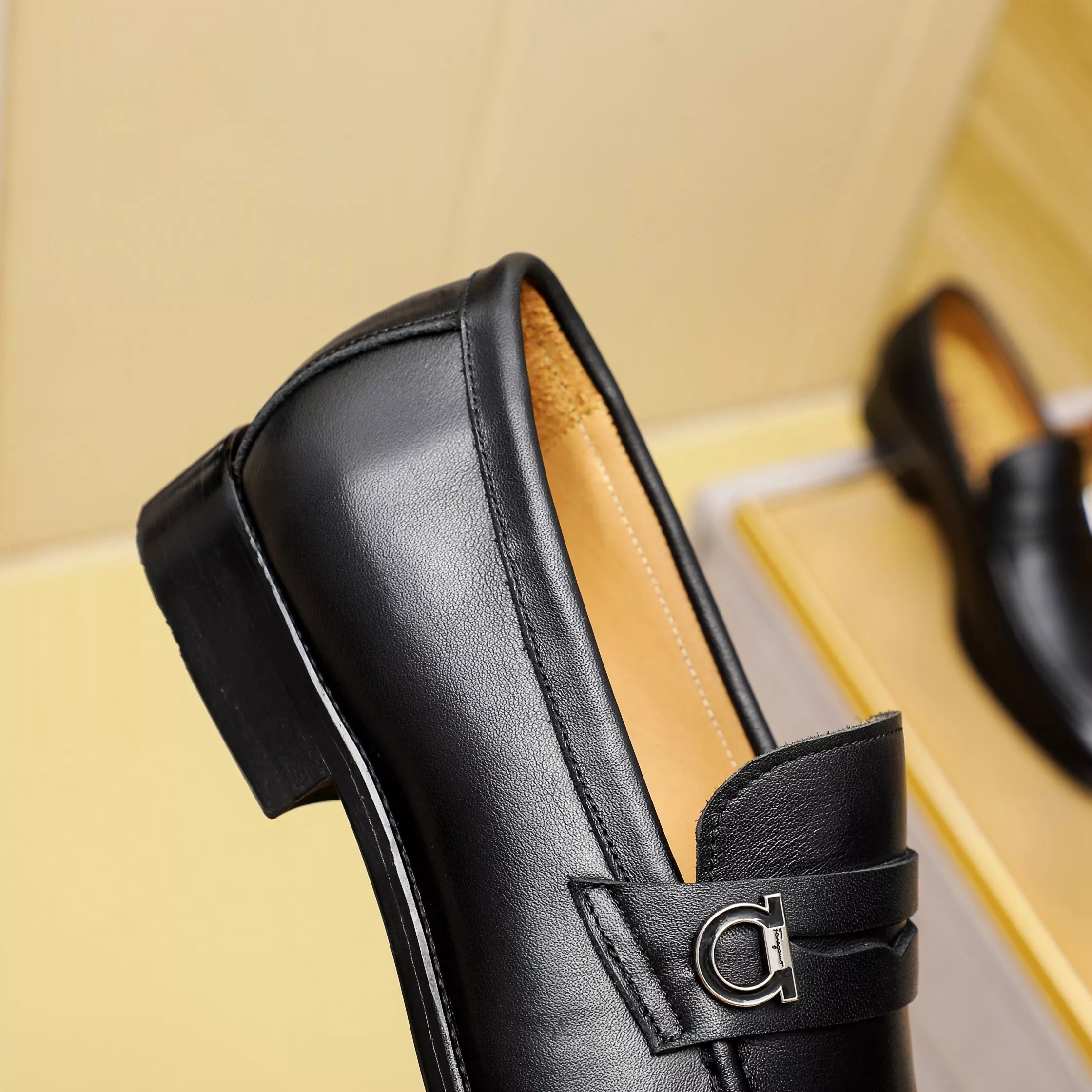 Elegant 7223 Salvatore Ferragamo Leather Shoes For Men