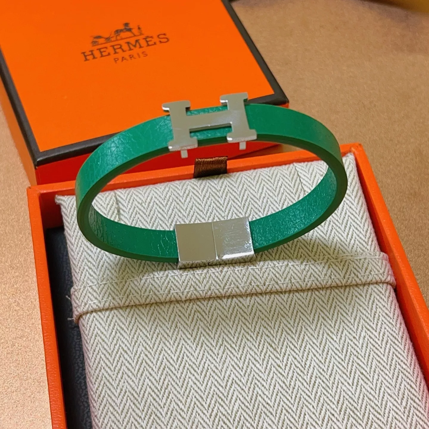 Elegant 7495 Hermes Bracelets