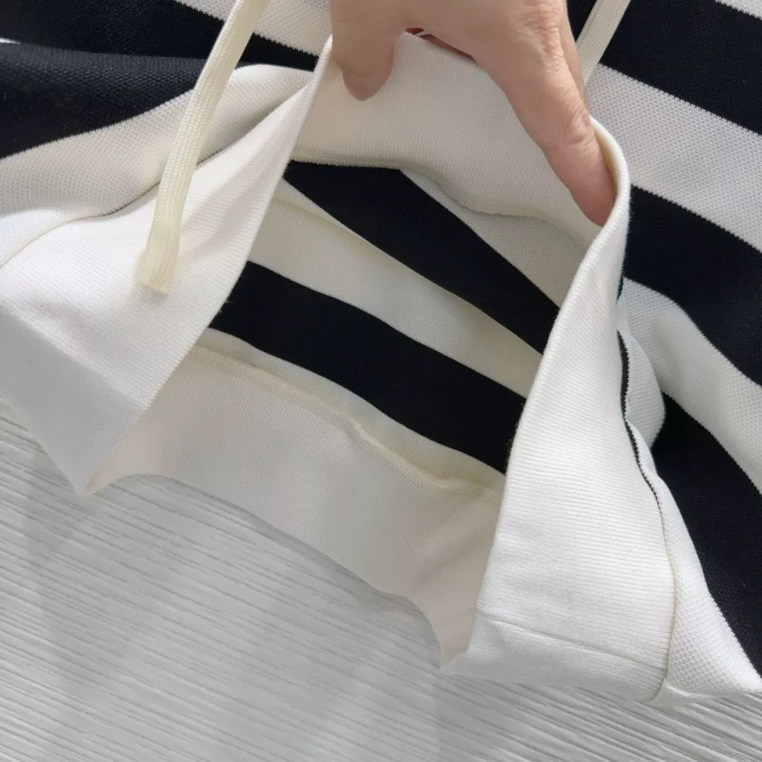 Elegant 7525 Christian Dior Tracksuits Short Sleeved For Women