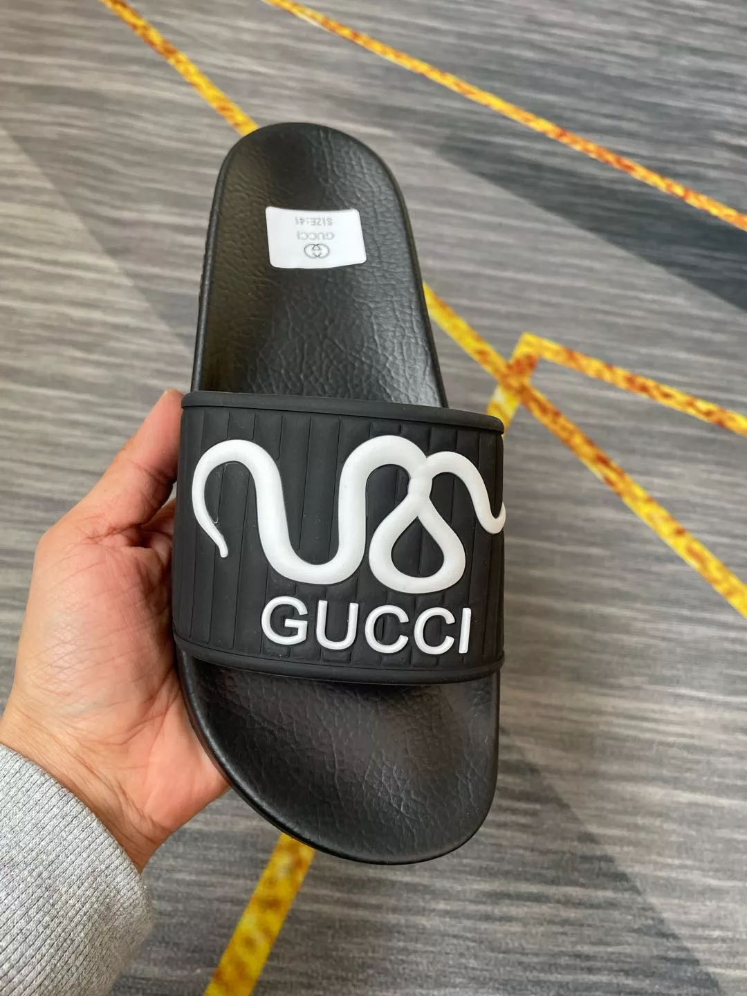 Elegant 7568 Gucci Slippers For Men