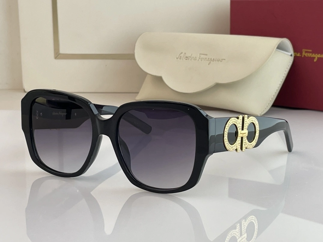 Elegant 7592 Salvatore Ferragamo AAA Quality Sunglasses