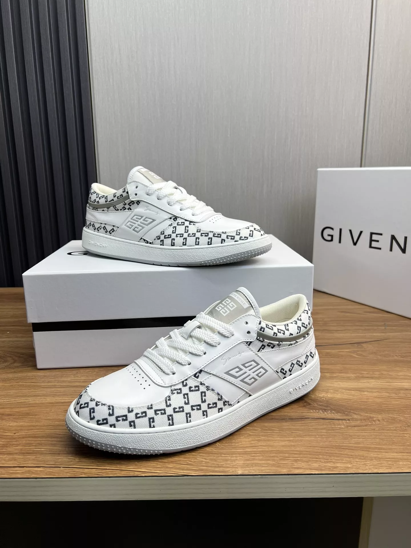 Elegant 7623 Givenchy Casual Shoes For Men