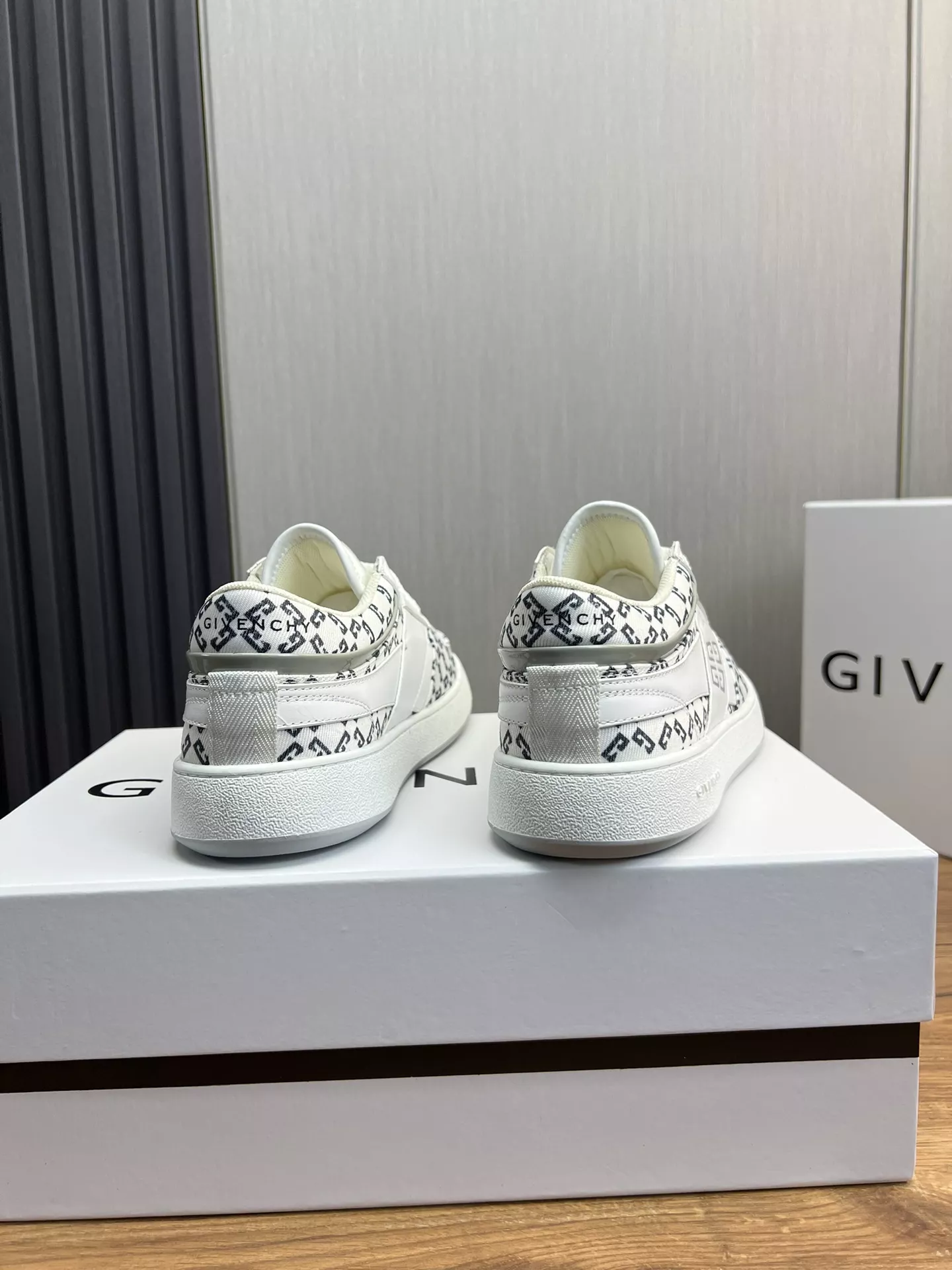 Elegant 7623 Givenchy Casual Shoes For Men