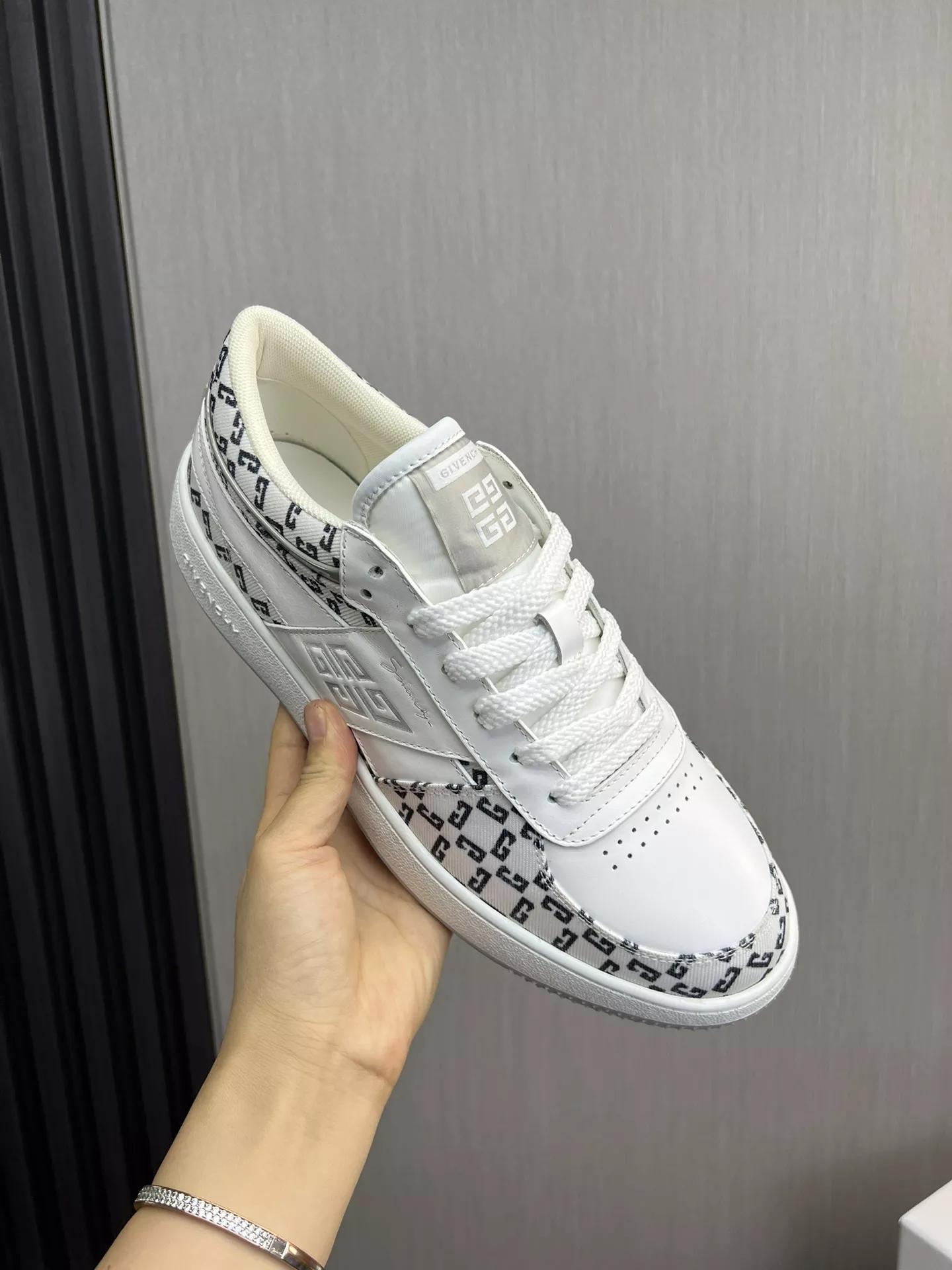 Elegant 7623 Givenchy Casual Shoes For Men