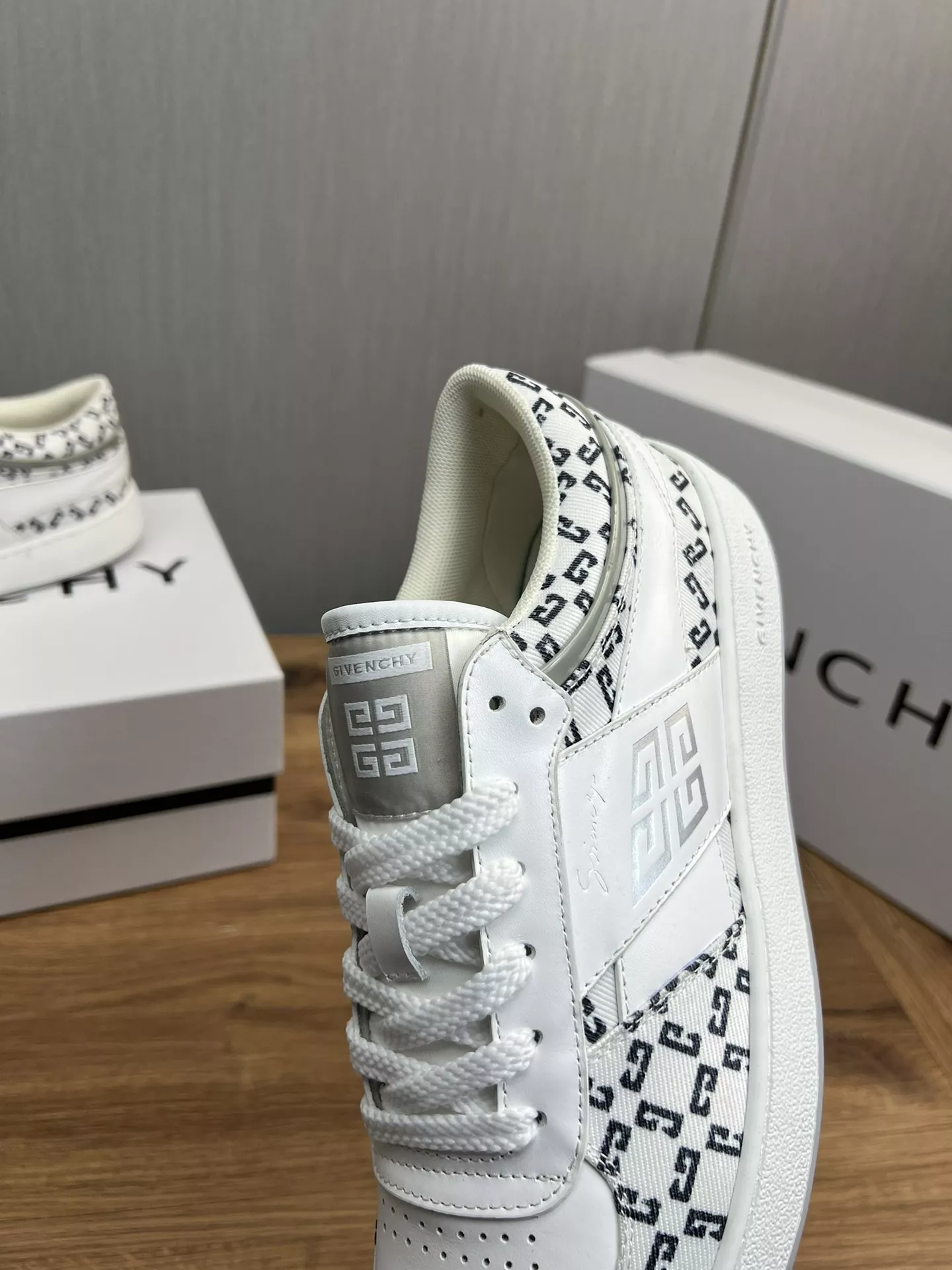 Elegant 7623 Givenchy Casual Shoes For Men