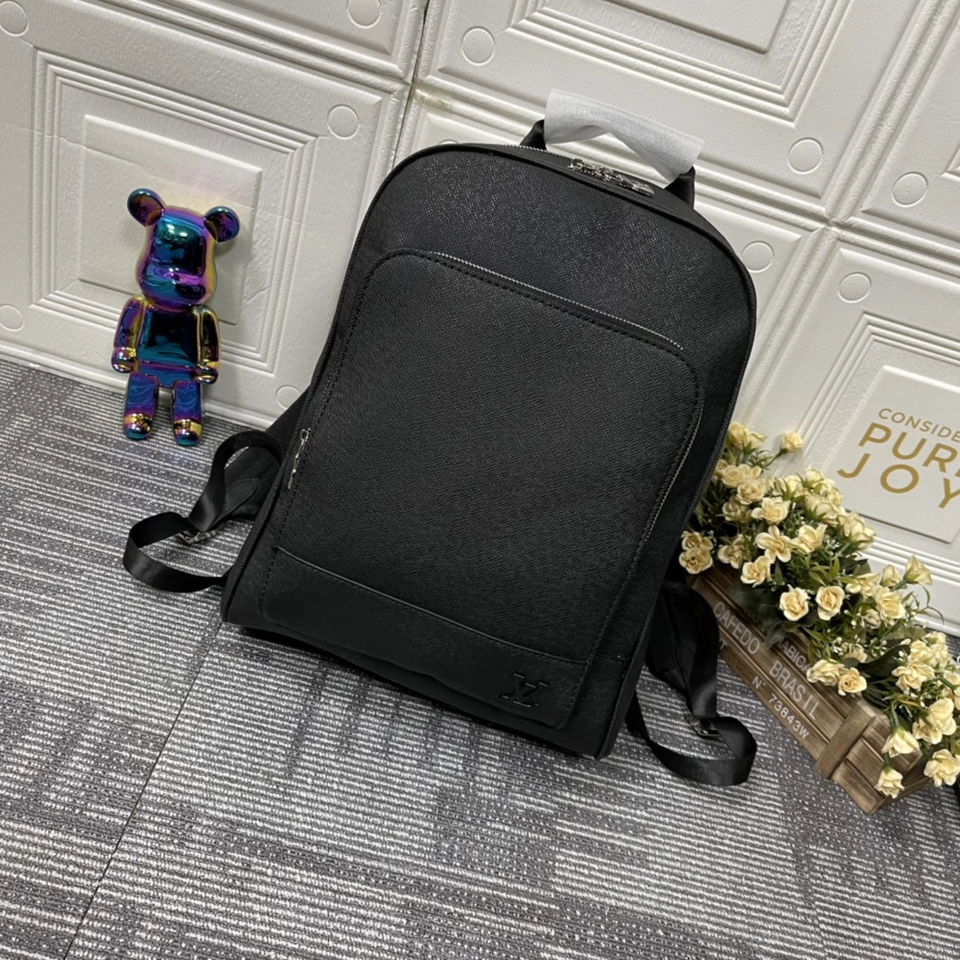 Elegant 7710 Louis Vuitton LV AAA Man Backpacks