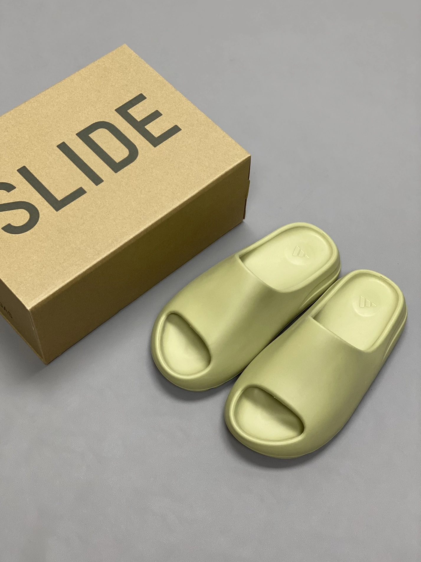 Elegant 7799 Adidas Yeezy Slippers For Men