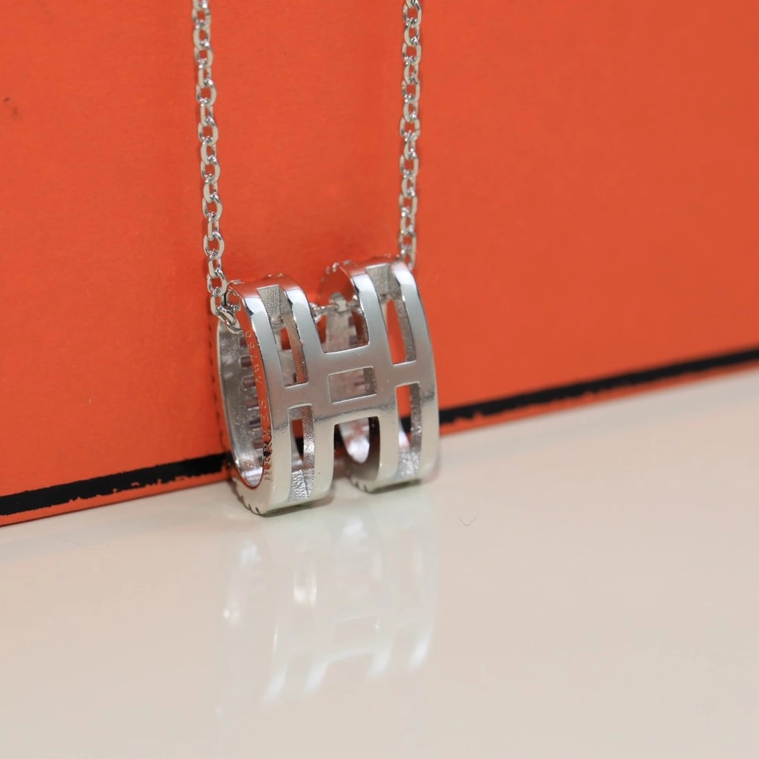 Elegant 7848 Hermes Necklace For Women
