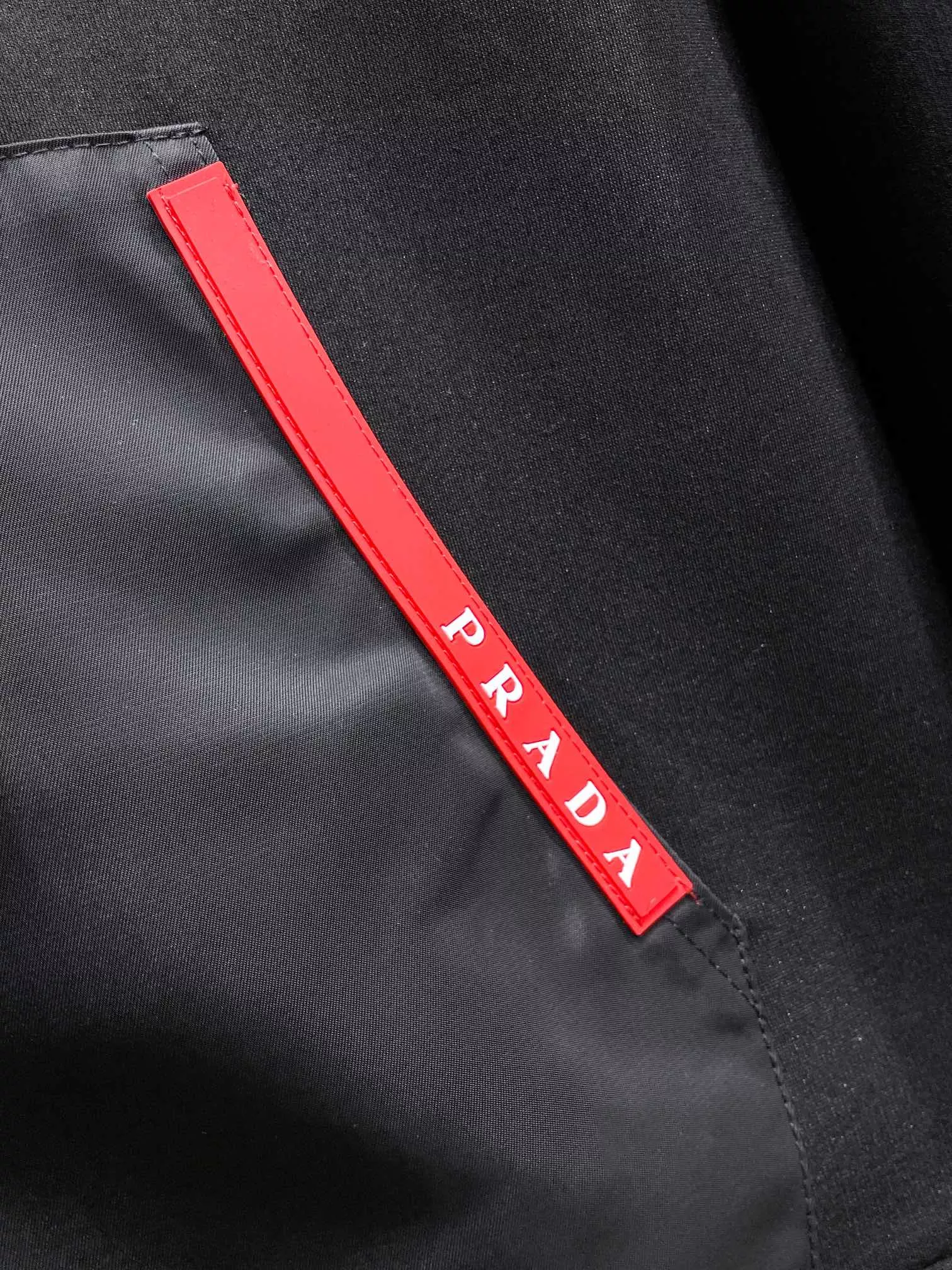 Elegant 7852 Prada Tracksuits Long Sleeved For Men
