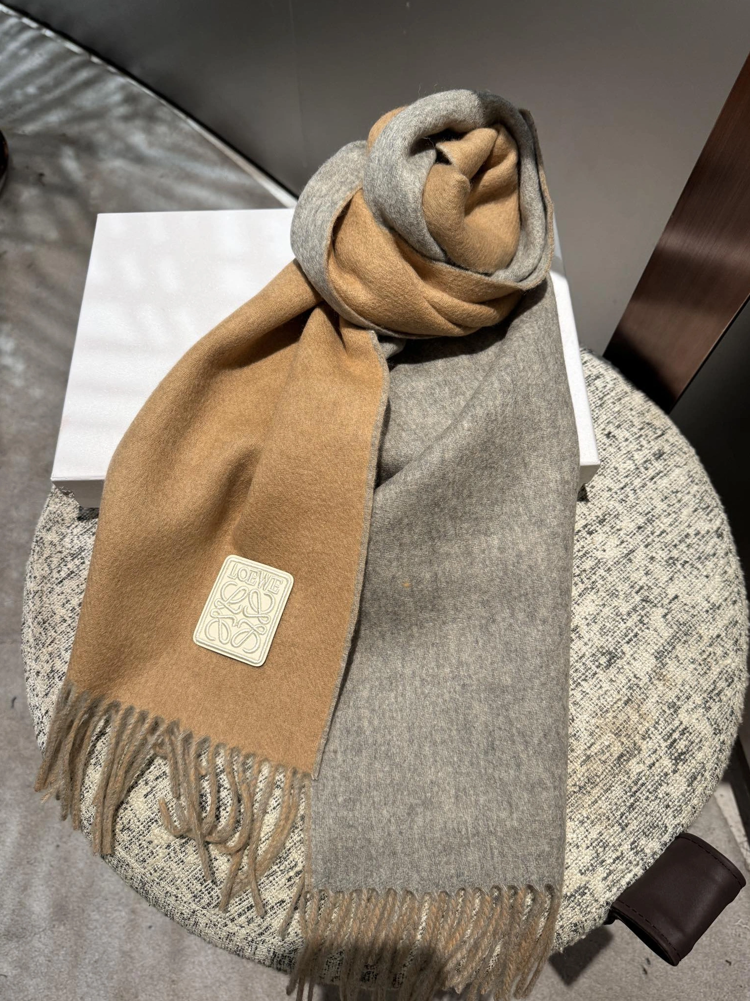 Elegant 7870 LOEWE Scarf