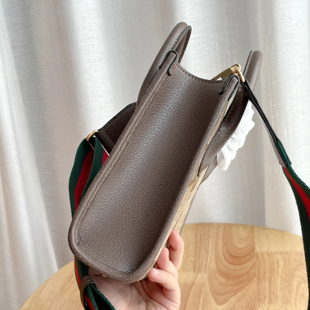 Elegant 792 Gucci AAA Quality Messenger Bags For Women