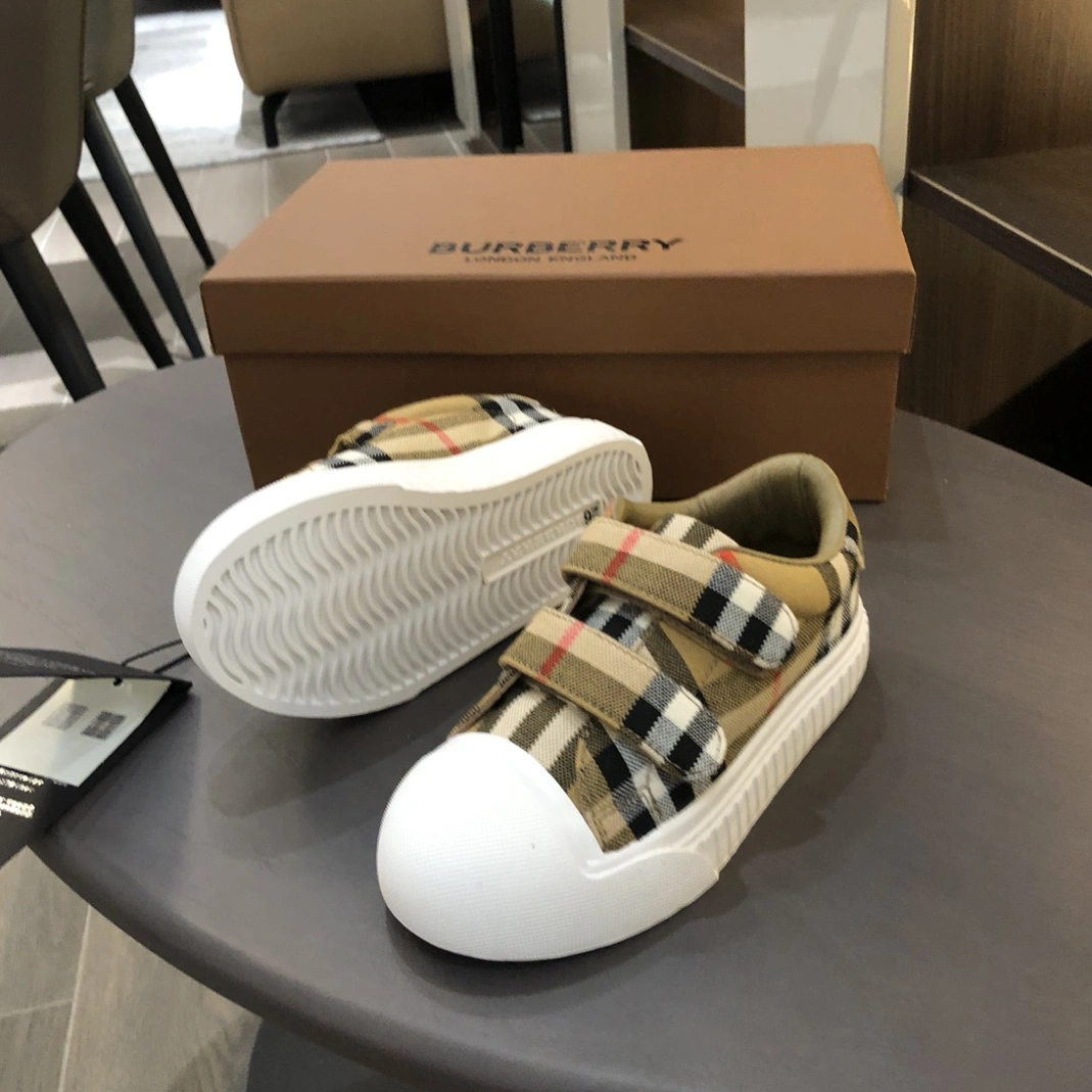 Elegant 7939 Burberry Kids' Shoes
