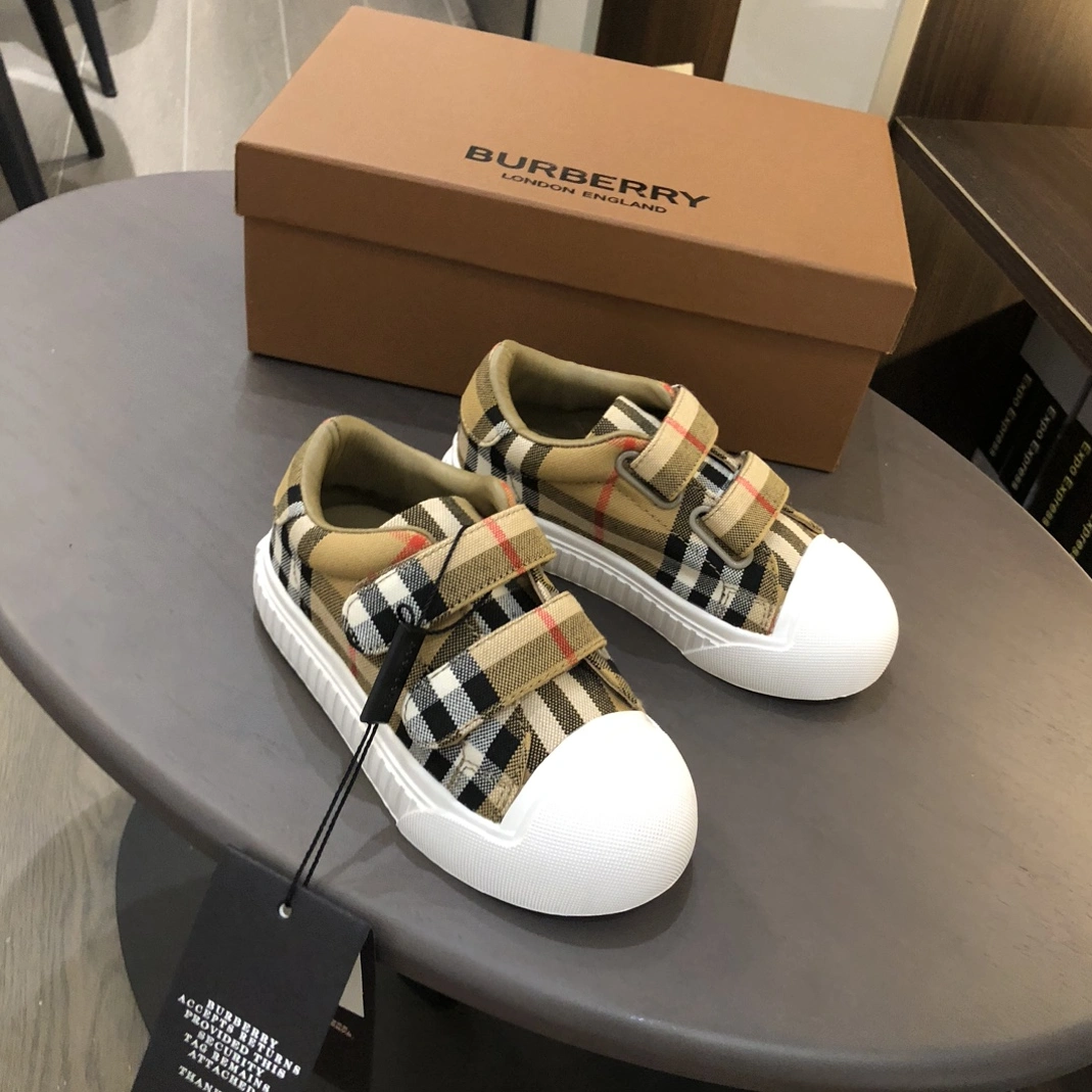 Elegant 7939 Burberry Kids' Shoes