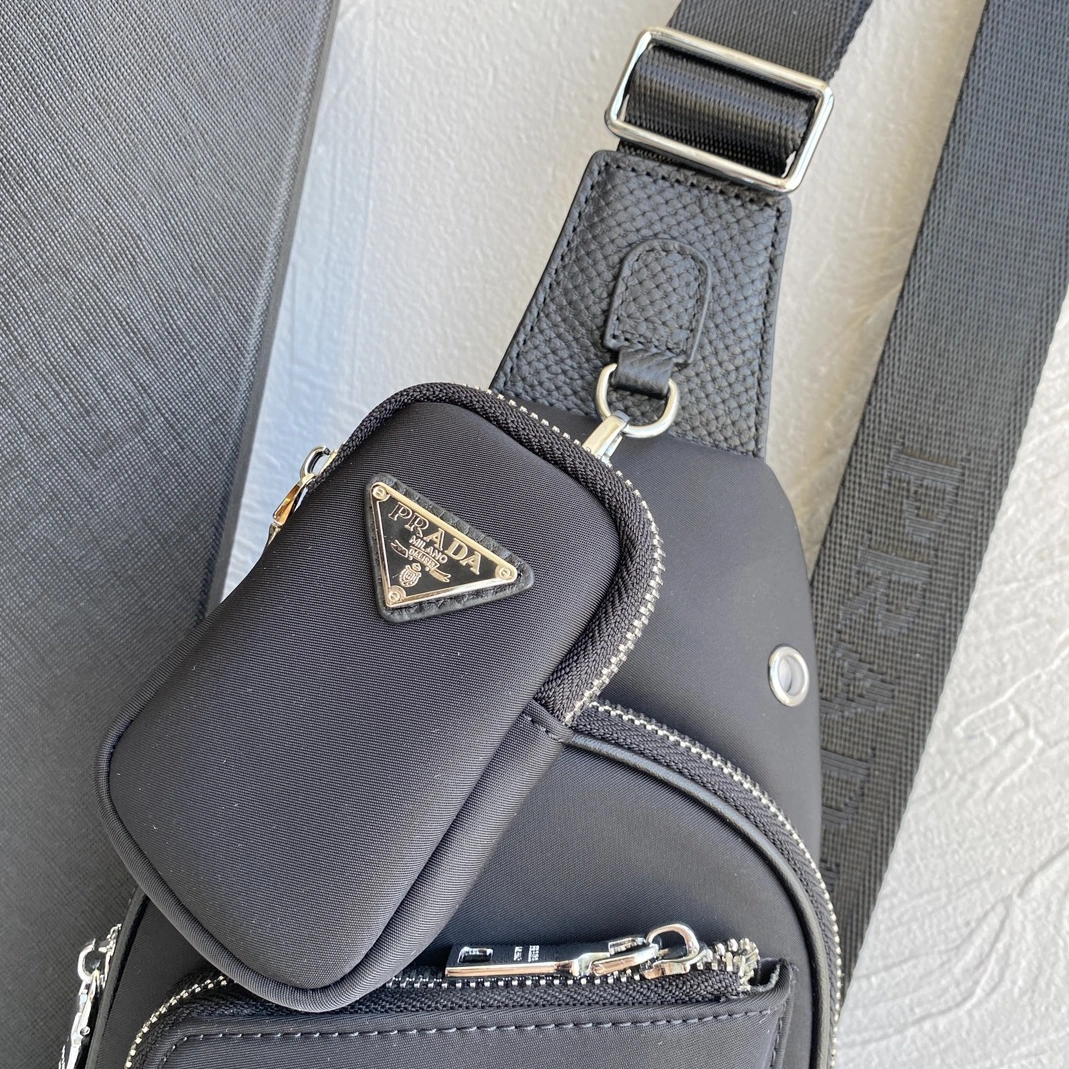 Elegant 8084 Prada AAA Man Messenger Bags