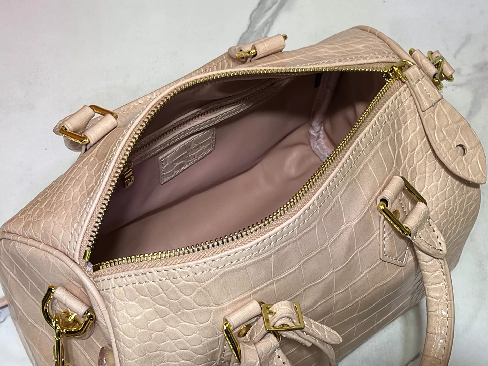Elegant 8154 Louis Vuitton AAA Quality Handbags For Women