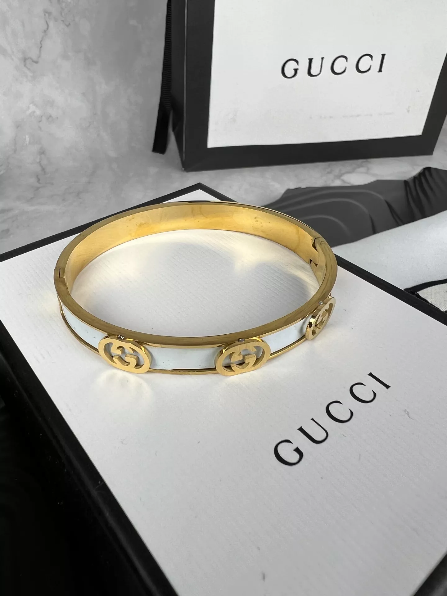 Elegant 8334 Gucci Bracelets
