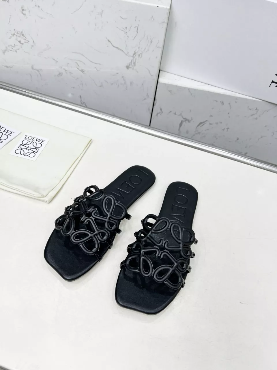 Elegant 8378 LOEWE Slippers For Women