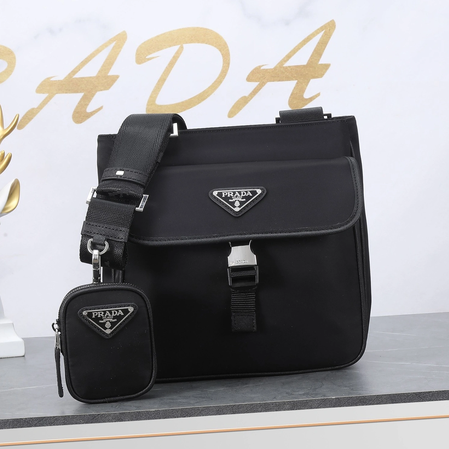 Elegant 8431 Prada AAA Man Messenger Bags