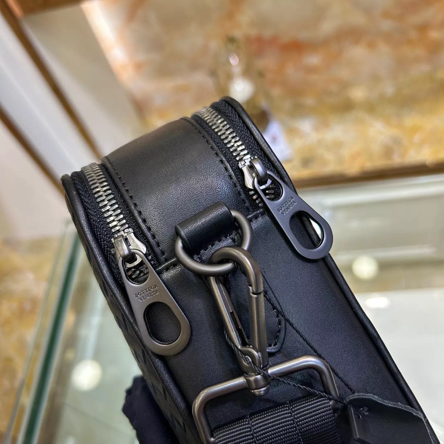 Elegant 8576 Bottega Veneta AAA Man Messenger Bags