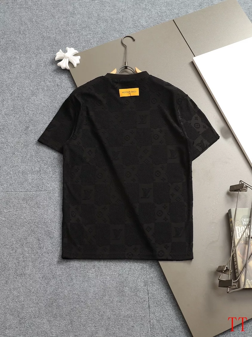 Elegant 8606 Louis Vuitton LV T-Shirts Short Sleeved For Unisex