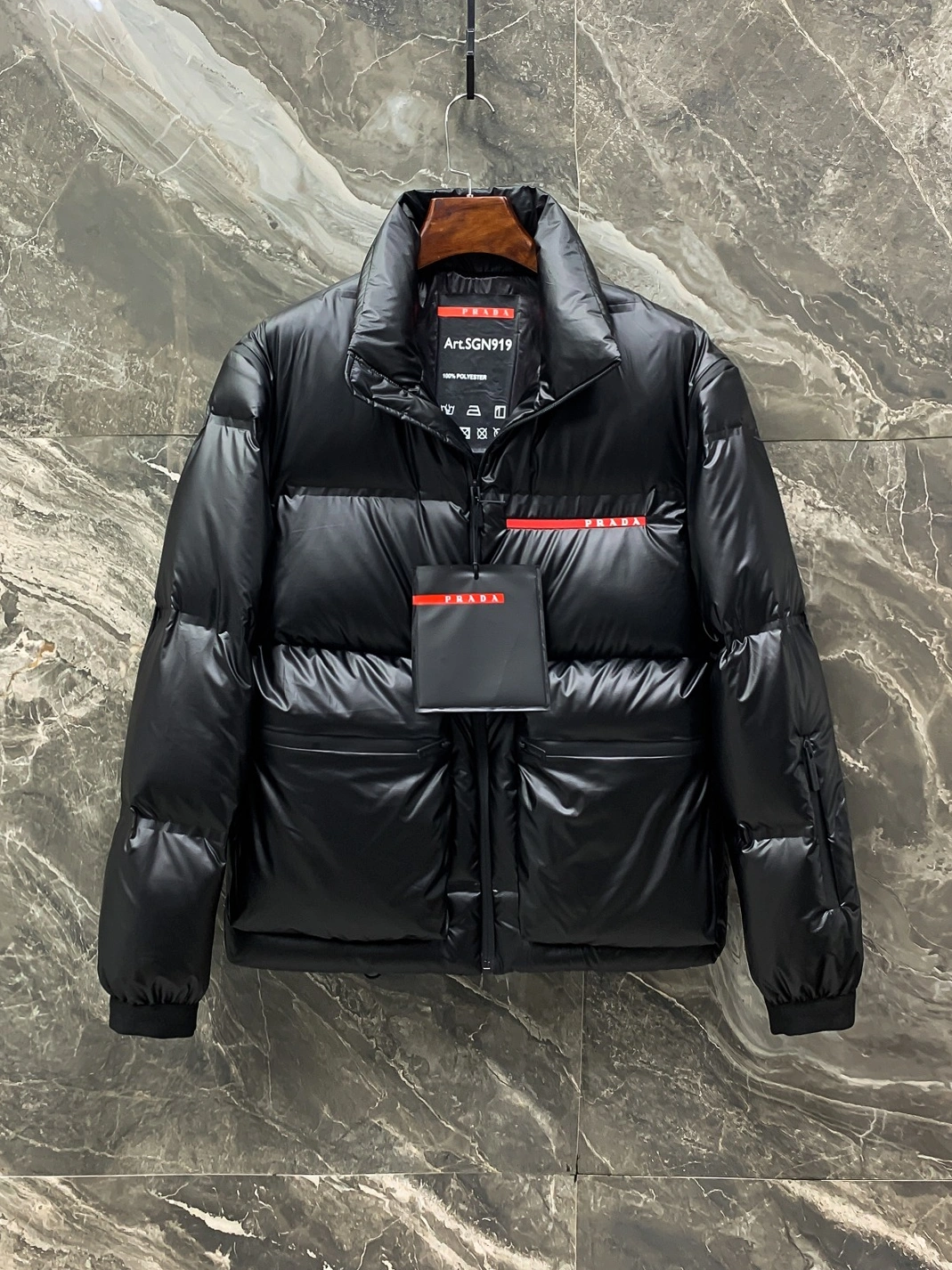 Elegant 8634 Prada Down Feather Coat Long Sleeved For Men