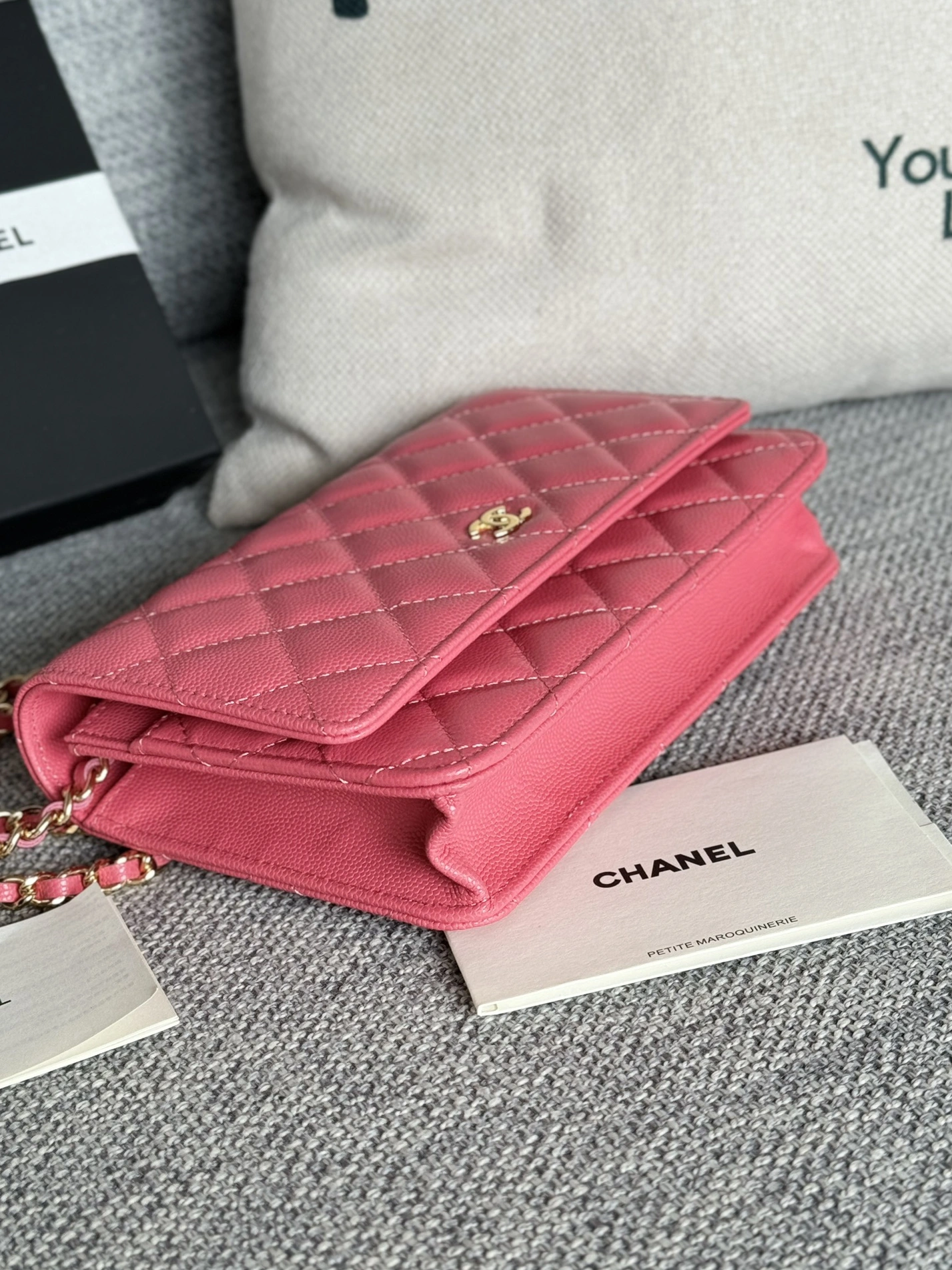 Elegant 8699 Chanel AAA Quality Messenger Bags In Gold For Women