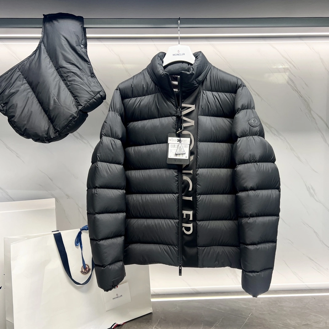 Elegant 8711 Moncler Down Feather Coat Long Sleeved For Unisex