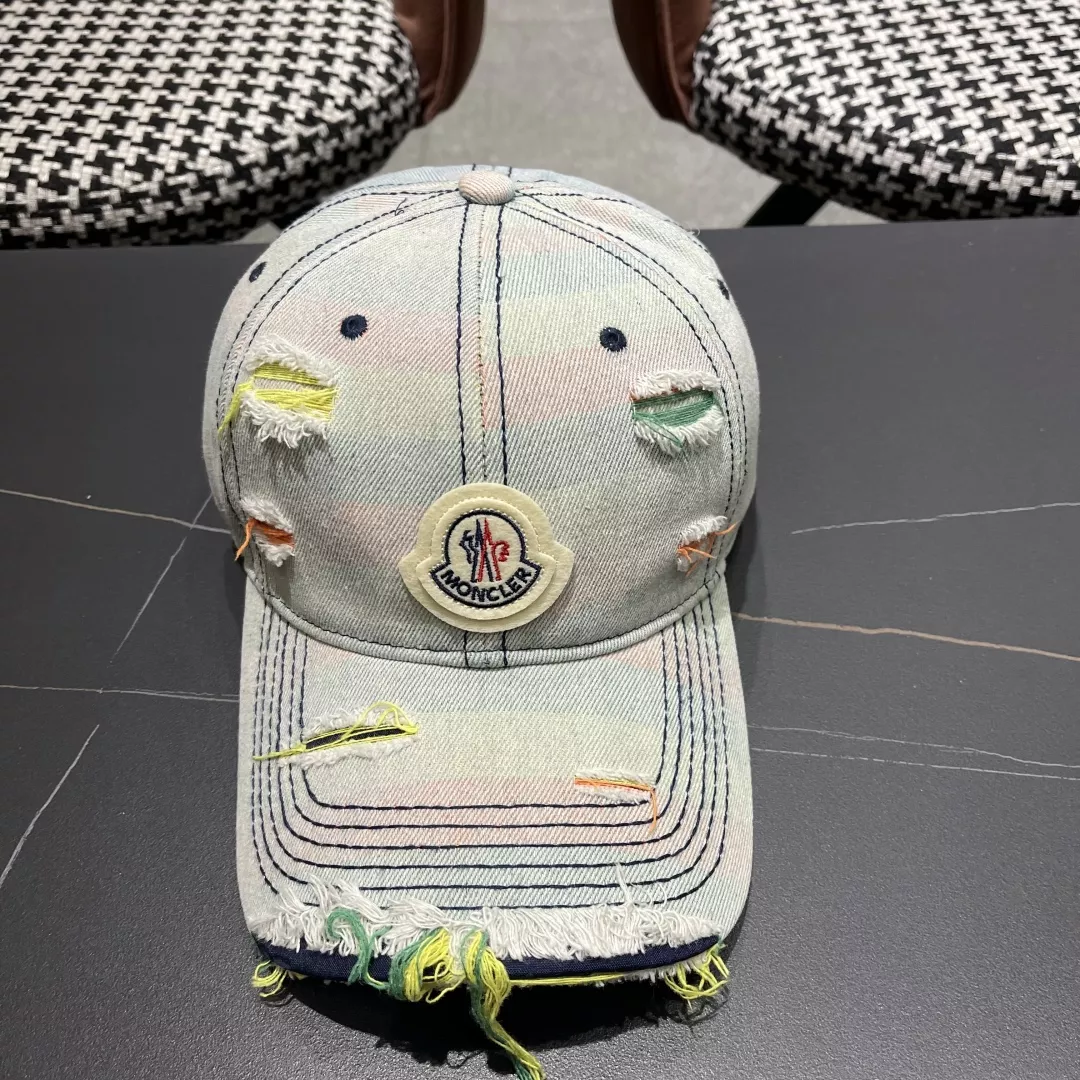 Elegant 8913 Moncler Caps