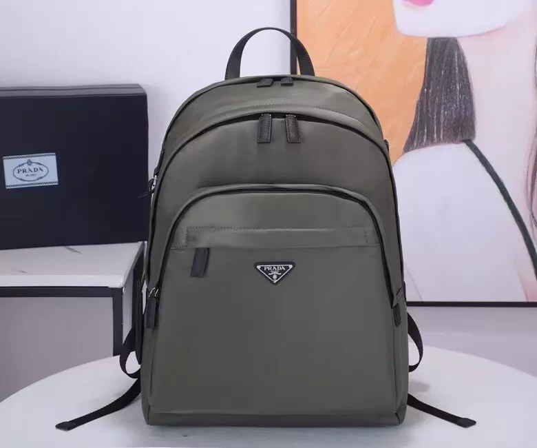 Elegant 8926 Prada AAA Man Backpacks