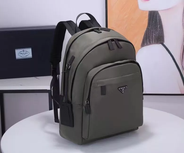 Elegant 8926 Prada AAA Man Backpacks