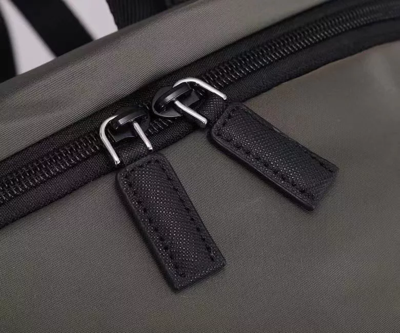Elegant 8926 Prada AAA Man Backpacks
