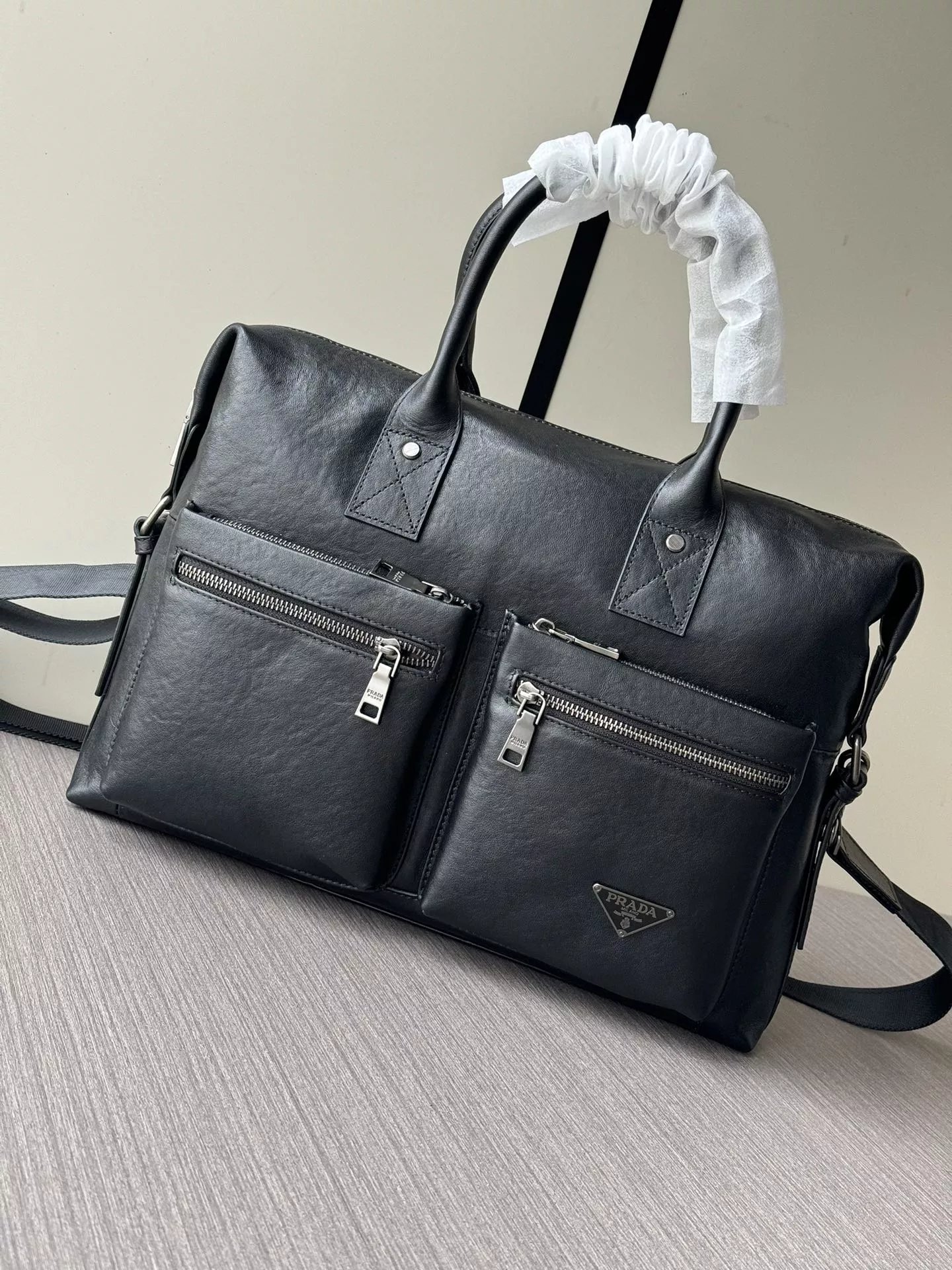 Elegant 8927 Prada AAA Man Handbags