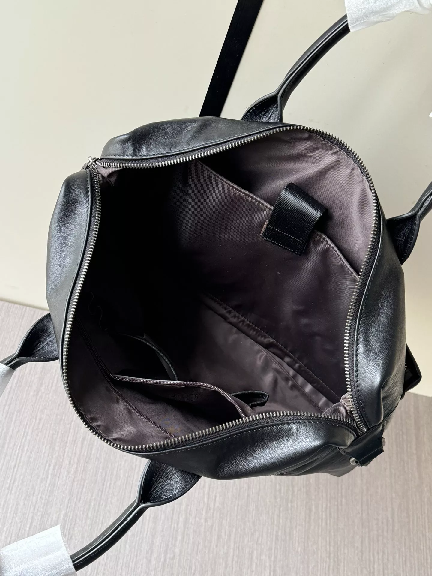 Elegant 8927 Prada AAA Man Handbags