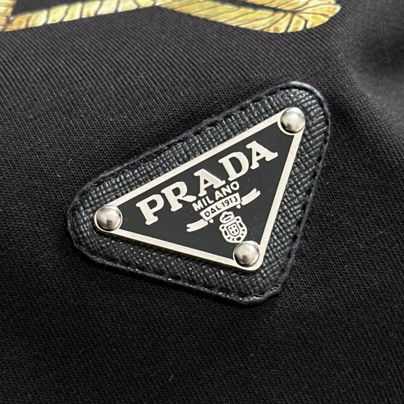Elegant 9142 Prada T-Shirts Short Sleeved For Unisex
