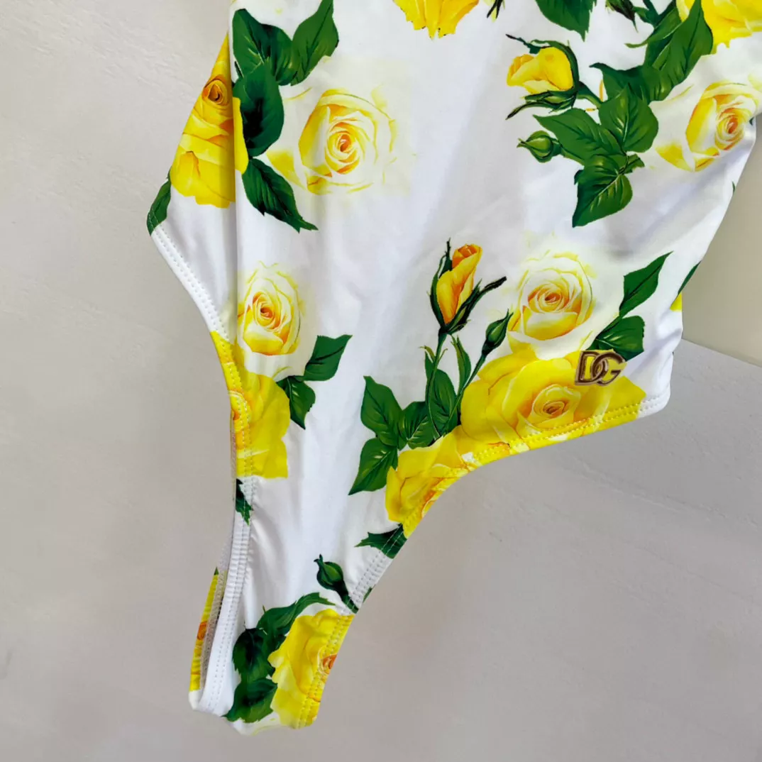 Elegant 917 Dolce & Gabbana Bathing Suits For Women