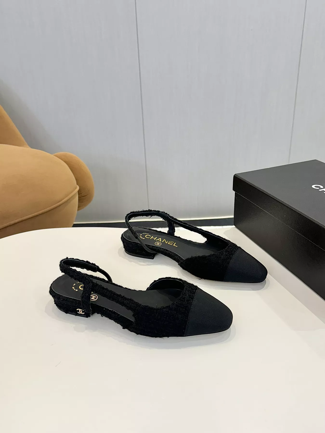 Elegant 9201 Chanel Sandal For Women