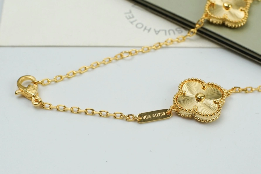 Elegant 9344 Van Cleef & Arpels Necklaces For Women