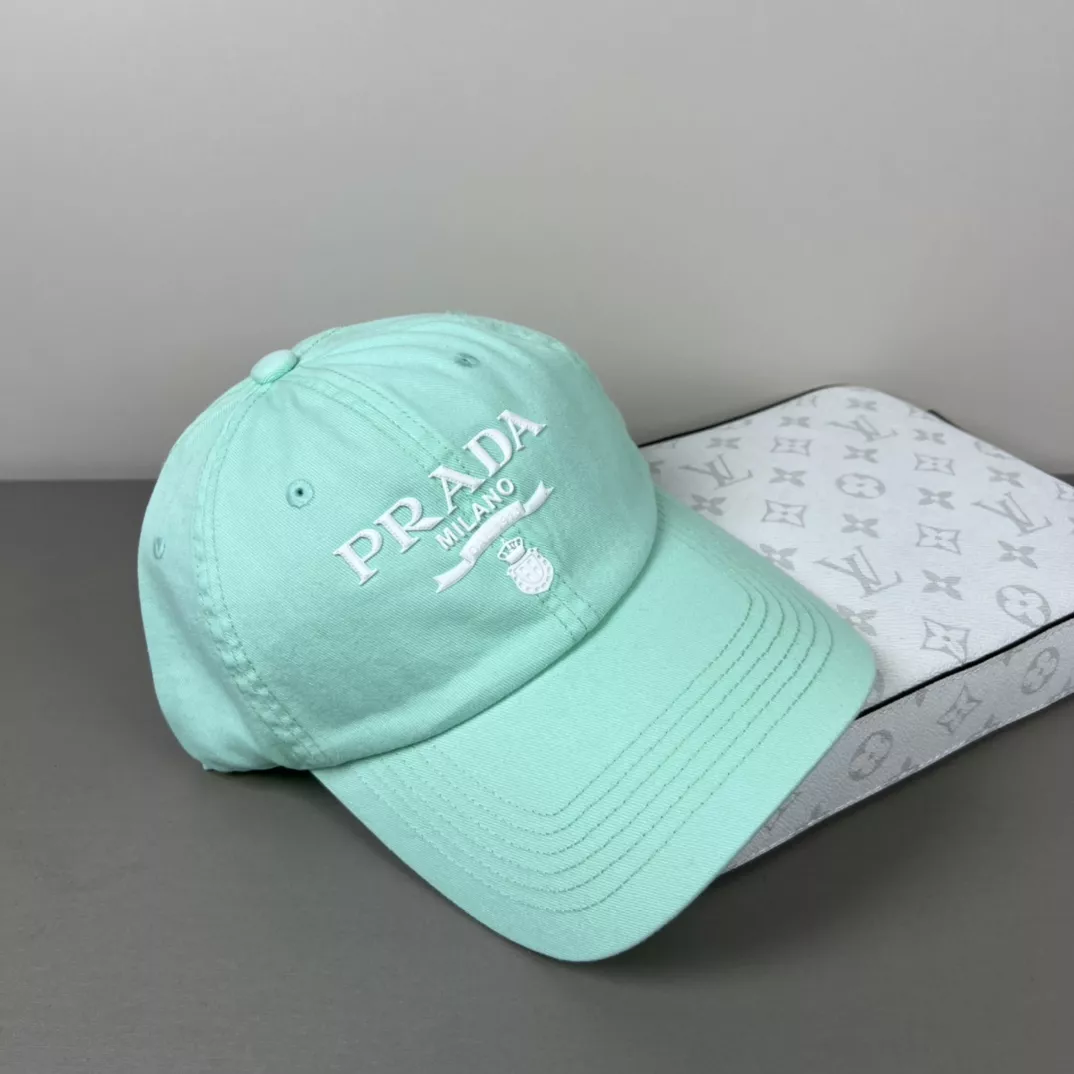 Elegant 9390 Prada Caps