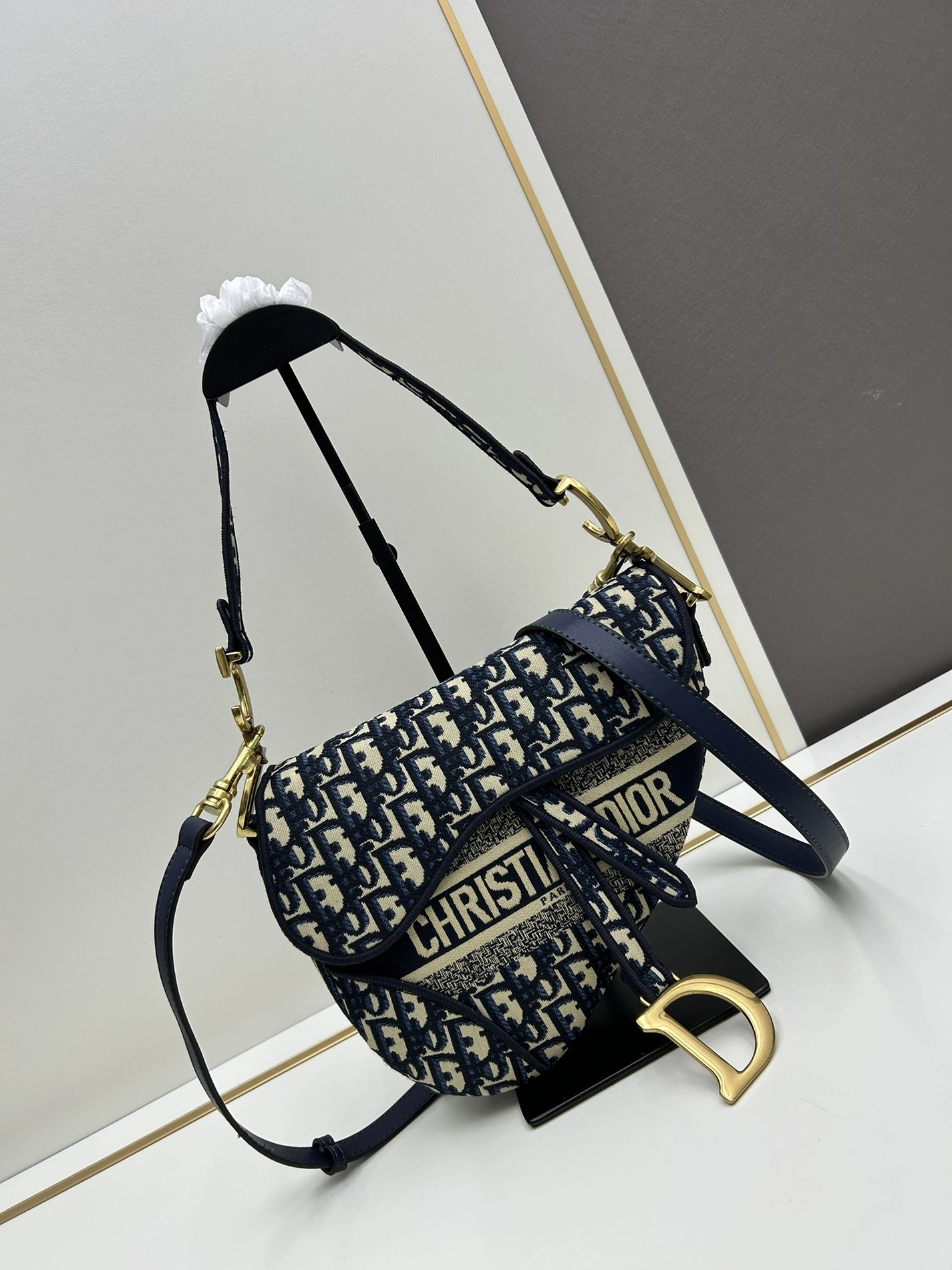 Elegant 9406 Christian Dior AAA Quality Messenger Bags For Women