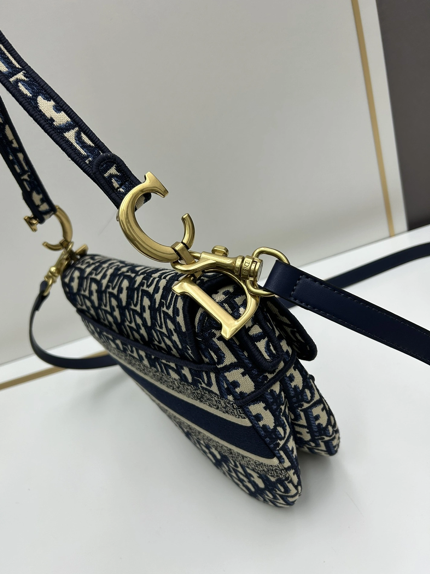 Elegant 9406 Christian Dior AAA Quality Messenger Bags For Women